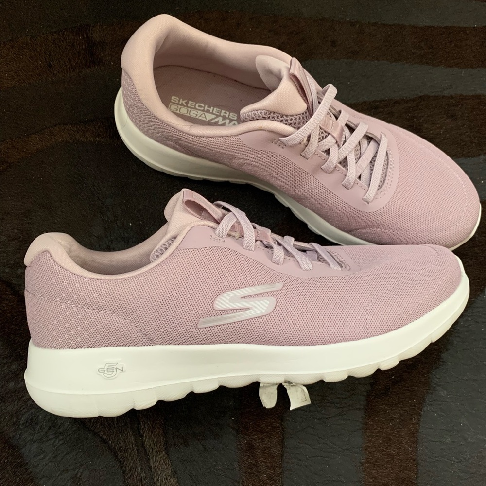 Skechers shoes
